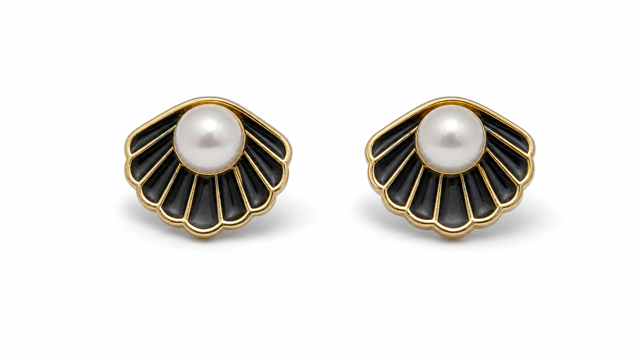 Shell pearl-stud in Multicolour earrings by Buddhu, product view